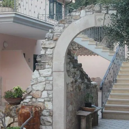 Aparthotel E La Cappella Del Convento Rodi Garganico
