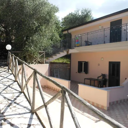 E La Cappella Del Convento Aparthotel Rodi Garganico