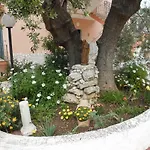 E La Cappella Del Convento Hotel apartamentowy 3*