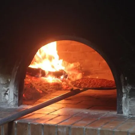 Ξενοδοχείο με διαμερίσματα E La Cappella Del Convento 3*