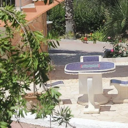 E La Cappella Del Convento