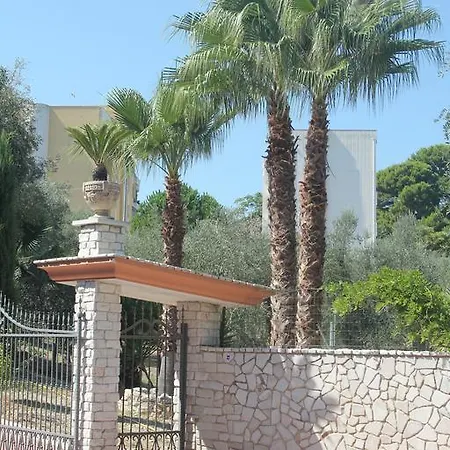 Ξενοδοχείο με διαμερίσματα E La Cappella Del Convento