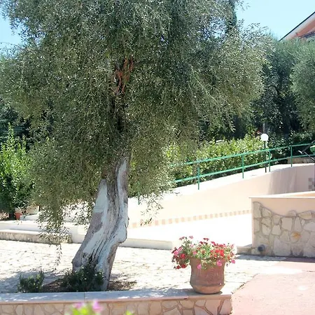 Ξενοδοχείο με διαμερίσματα E La Cappella Del Convento 3*