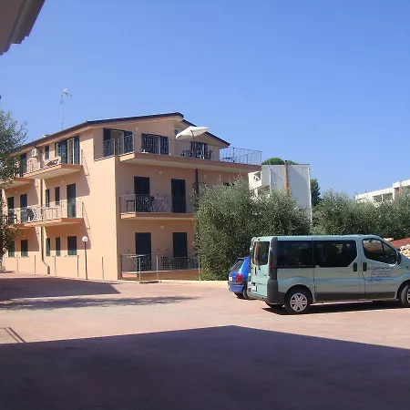 E La Cappella Del Convento