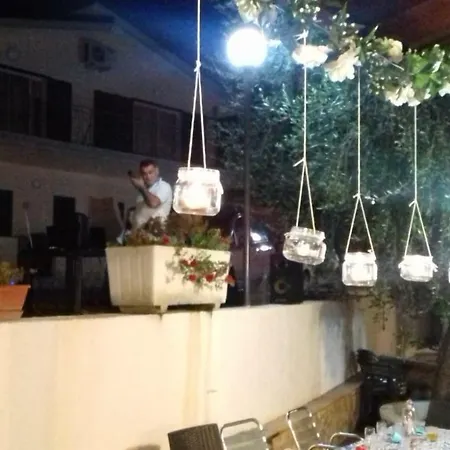 E La Cappella Del Convento 罗迪-加尔加尼科