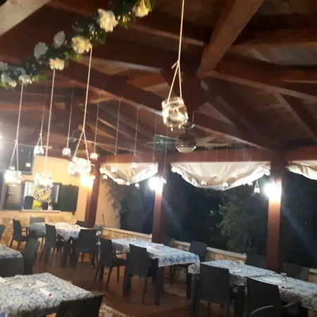 E La Cappella Del Convento Ξενοδοχείο με διαμερίσματα 3*