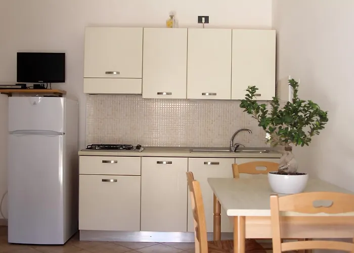 E La Cappella Del Convento